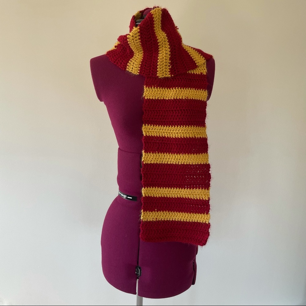 Handmade Gryffindor Scarf, Harry Potter, great to wear to Universal Studios